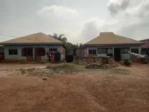 4bdrm House in Santasi Trede, Kumasi Metropolitan for sale