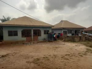 4bdrm House in Santasi Trede, Kumasi Metropolitan for sale