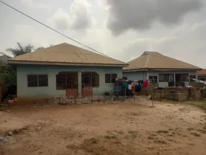 4bdrm House in Santasi Trede, Kumasi Metropolitan for sale