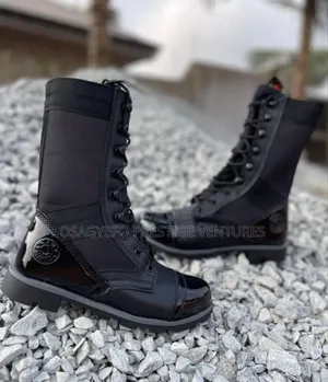 Army Strong Boot Mirror