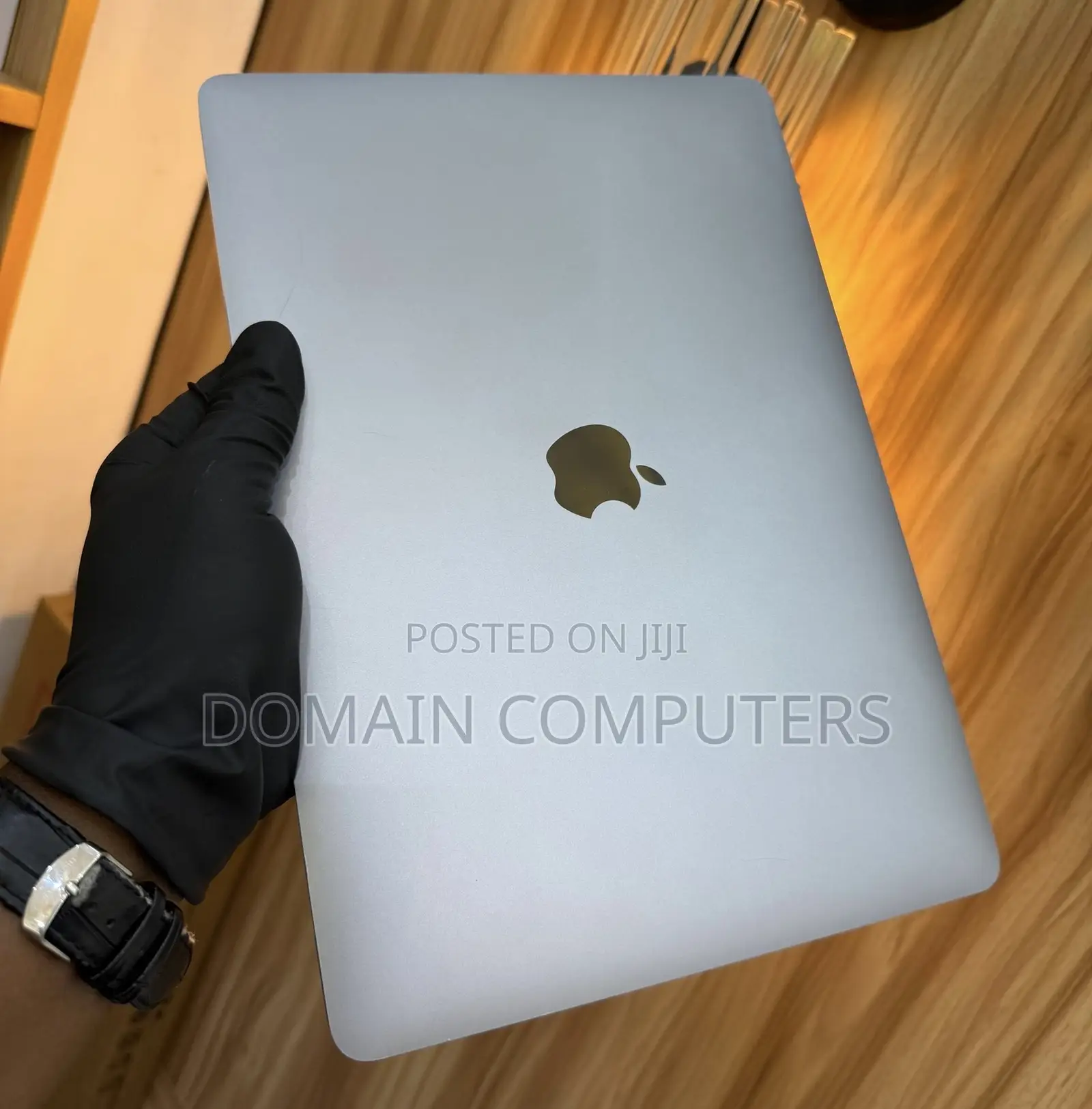 Laptop Apple MacBook Pro 2020 16GB Intel Core I5 SSD 512GB