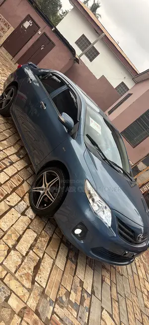 Toyota Corolla S Special Edition 4dr Sedan (1.8L 4cyl 4A) 2013 Blue