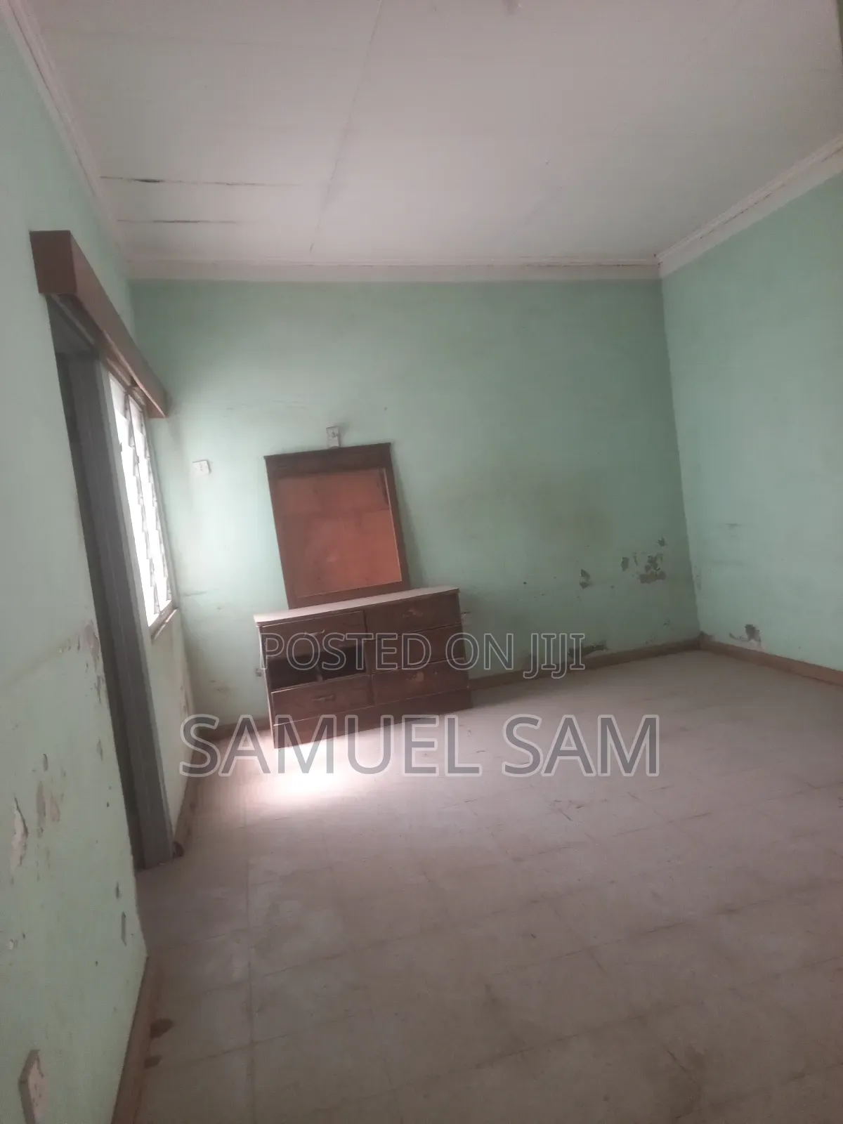 7bdrm House in Tema Community 11 for rent