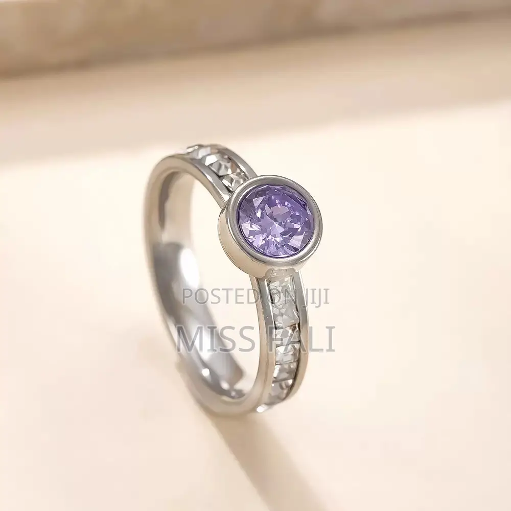 Rose Royale Promise Ring. Size 7-8