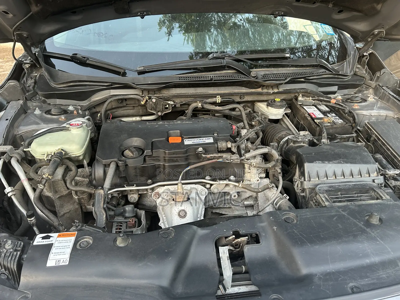 Honda Civic LX 4dr Sedan (2.0L 4cyl) 2017 Gray