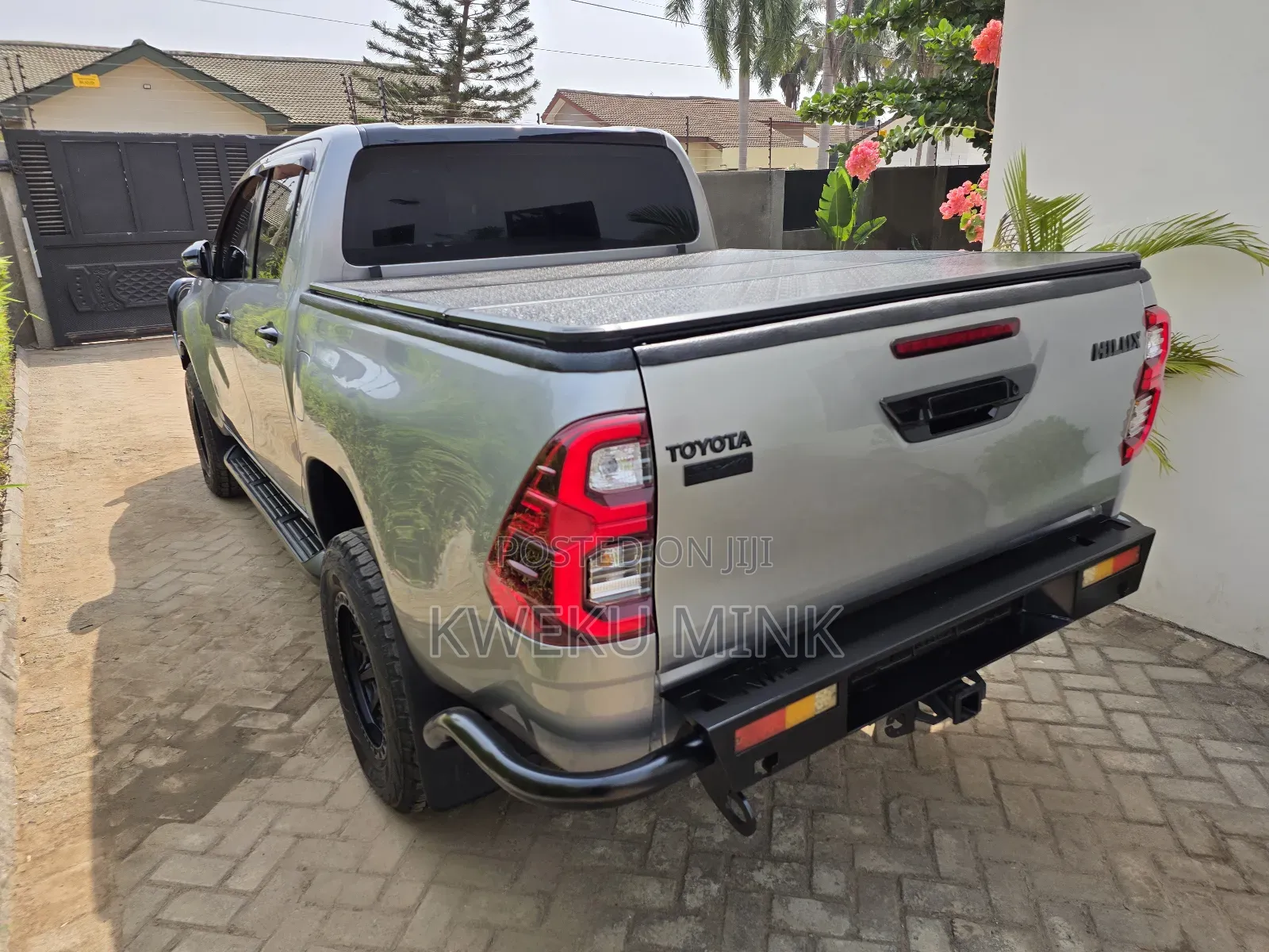 Toyota Hilux 2022 Silver