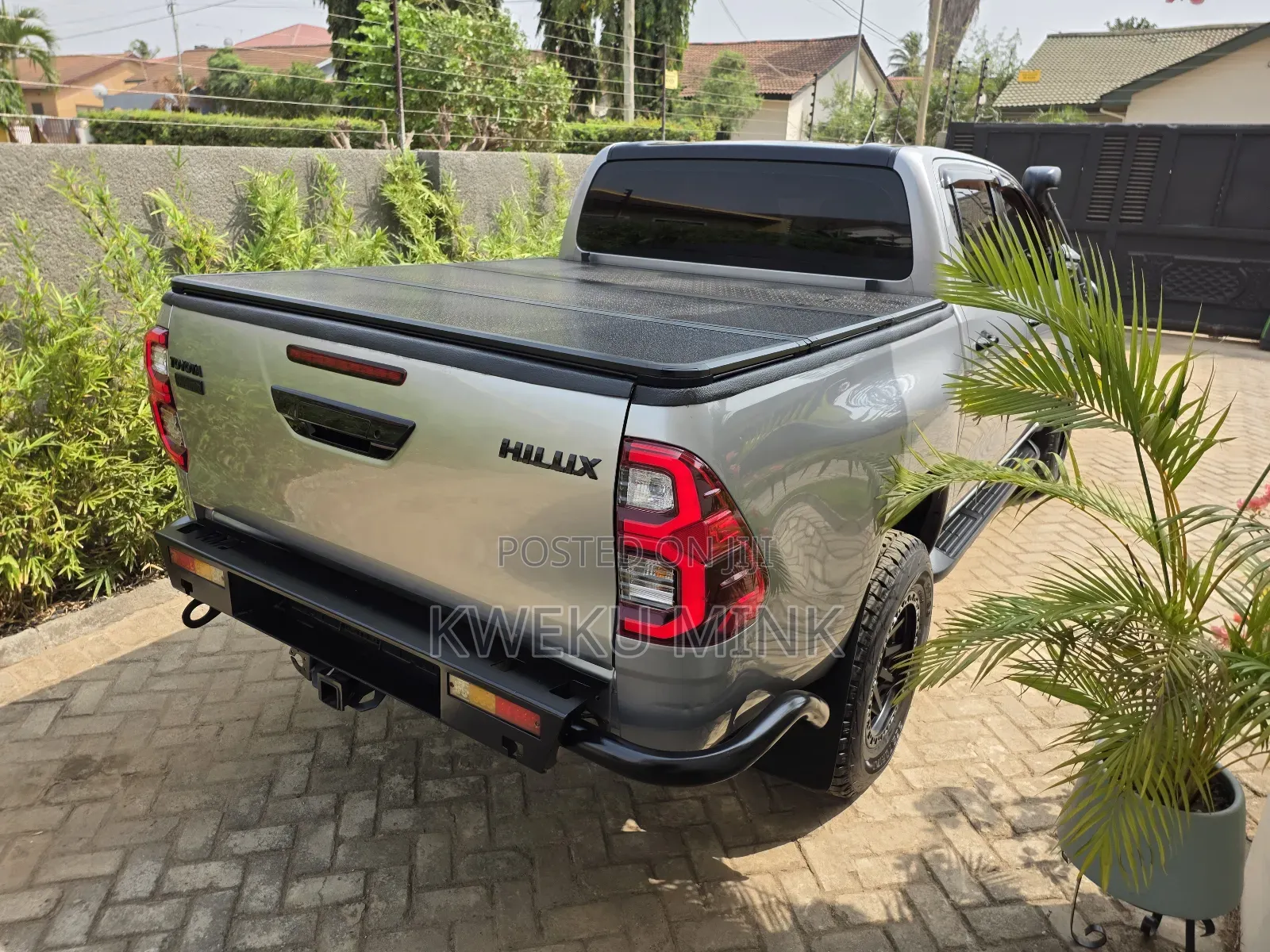 Toyota Hilux 2022 Silver