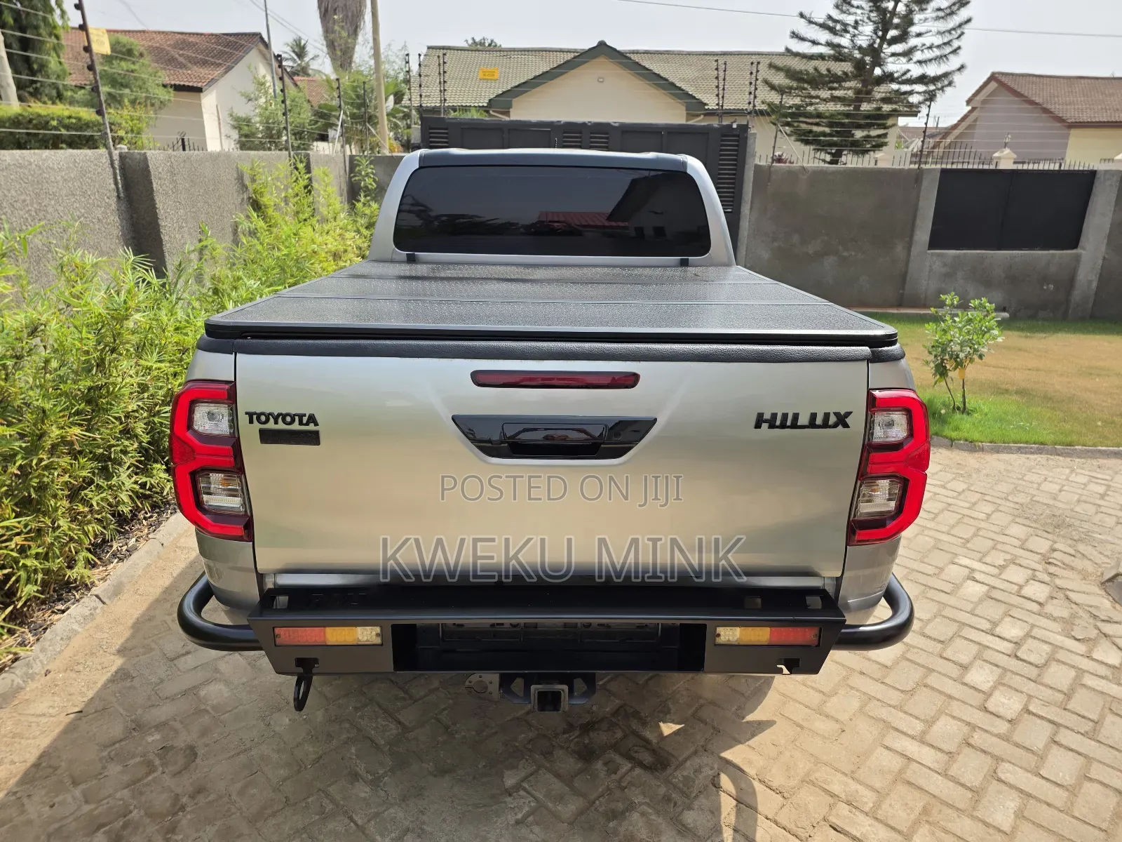 Toyota Hilux 2022 Silver