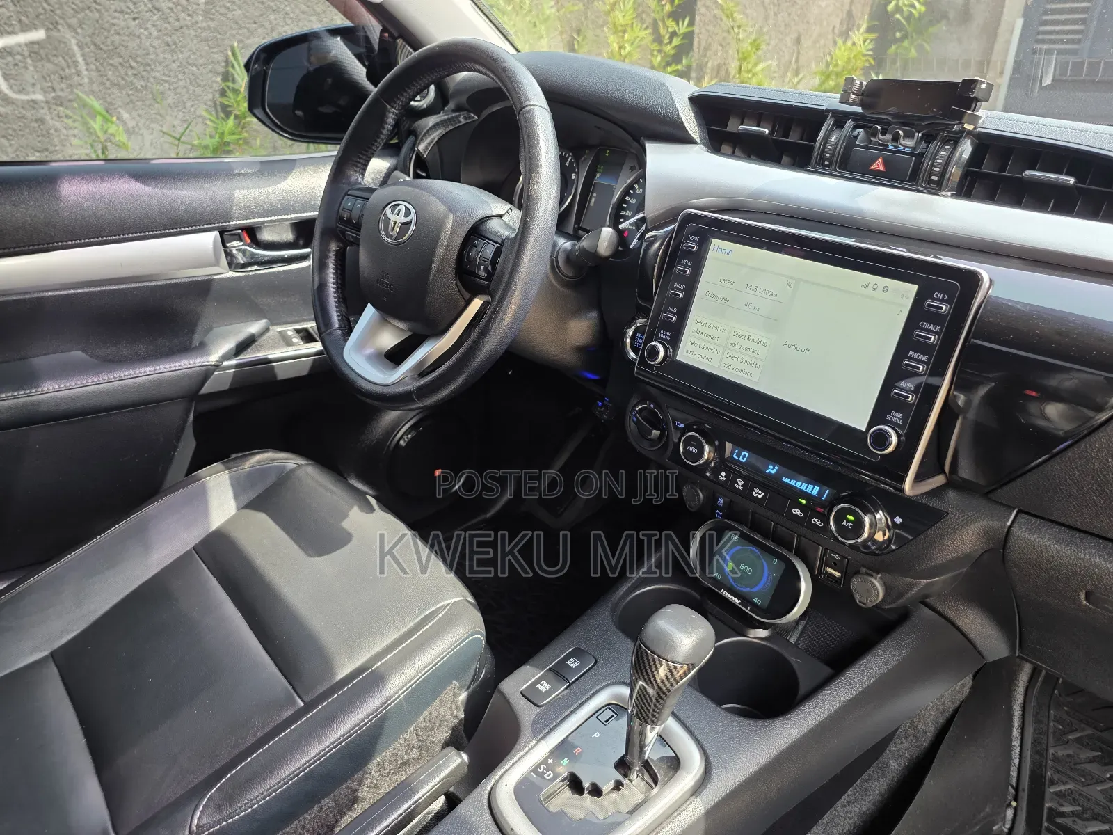 Toyota Hilux 2022 Silver