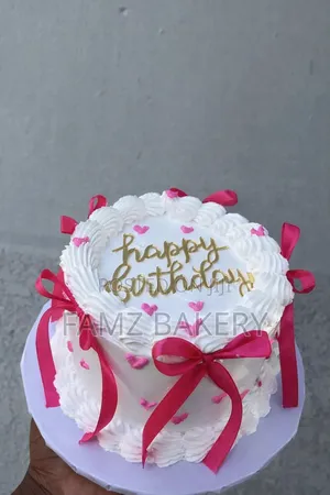 Affordable and Fresh Birthday, Anniversary Etc Cakes
