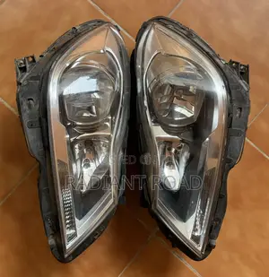 Mercedes Benz C250 Headlight