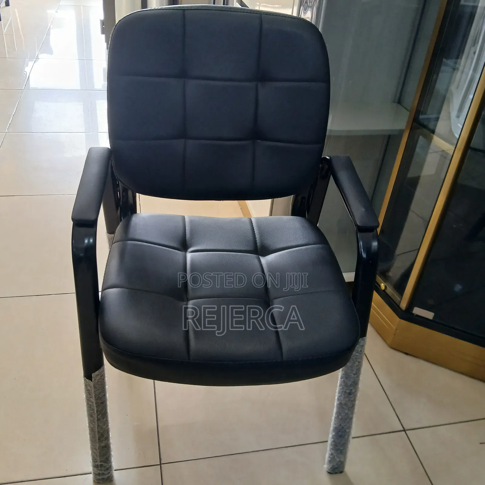 Quality Brand New Chair