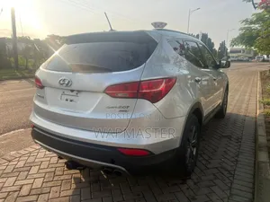 Hyundai Santa Fe SE AWD 2016 Silver