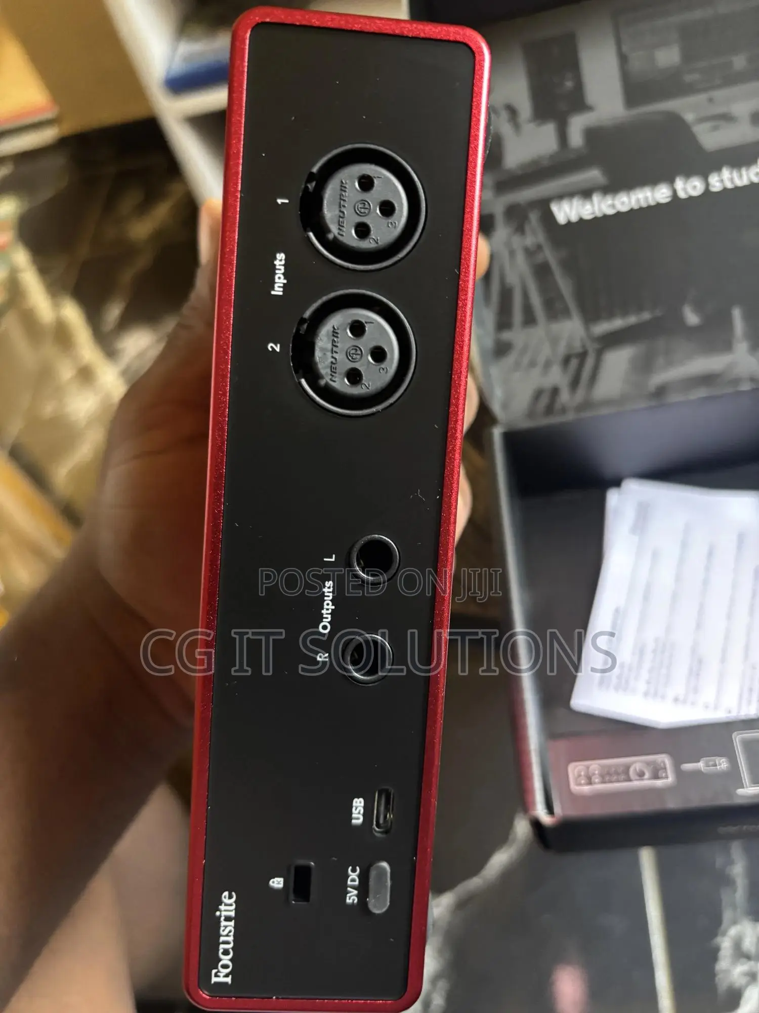 Focusrite Scarlet 2i2 4th Generation