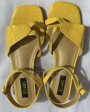 Ladies Mini Heel Sandals