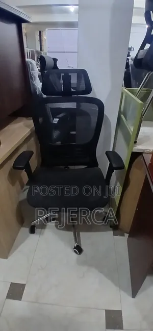 Adjustable Office Swivel Chair