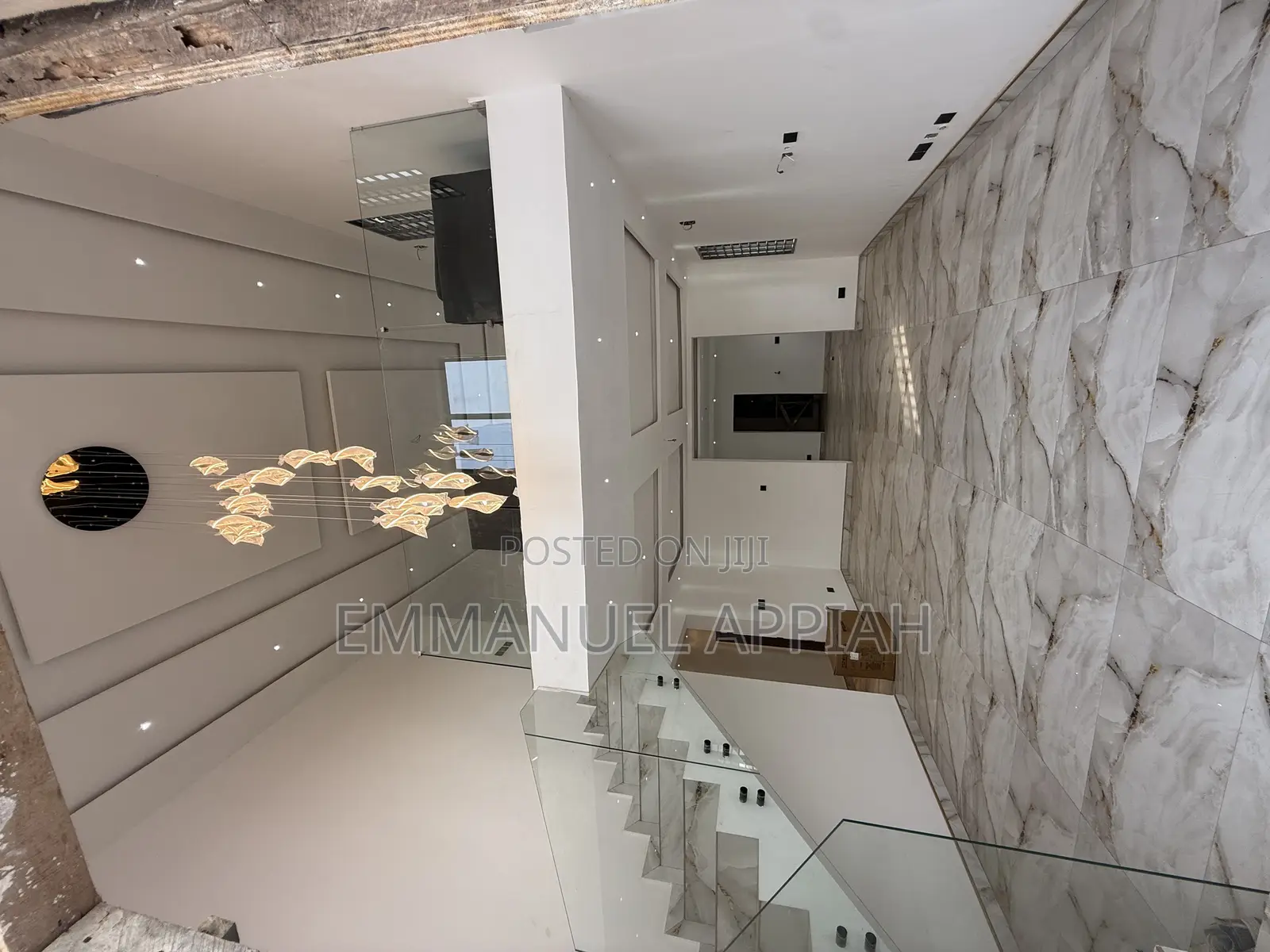 5bdrm House in Adenta Snnit for sale