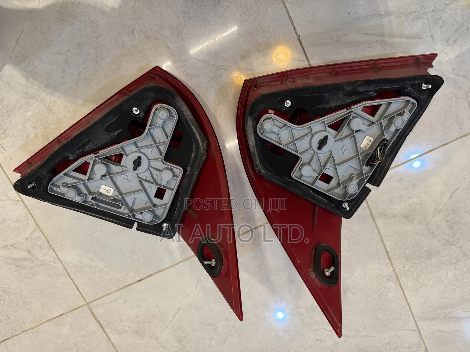 2005 C280 Mercedes Benz Tail Light