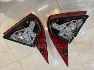 2005 C280 Mercedes Benz Tail Light