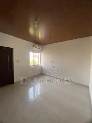 2bdrm Apartment in Botwe Nanakrom, School Junction for rent