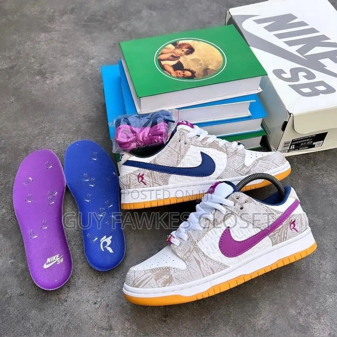 Nike X Rayssa Leal Sb Dunk Sneakers