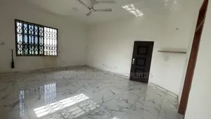 4bdrm House in Afienya, Tema Metropolitan for sale
