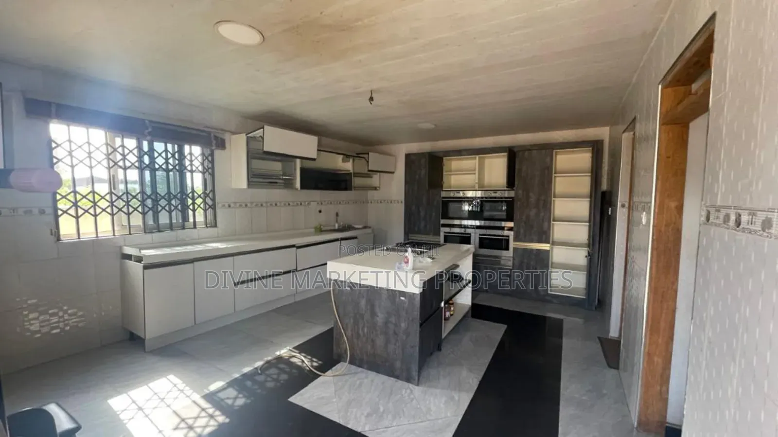 4bdrm House in Afienya, Tema Metropolitan for sale