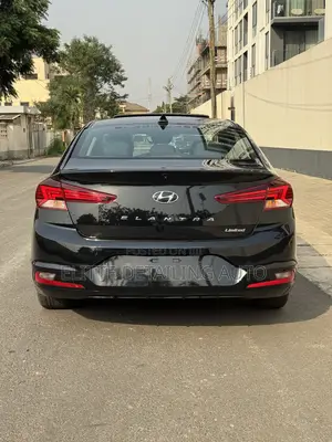 Hyundai Elantra Limited 2019 Black