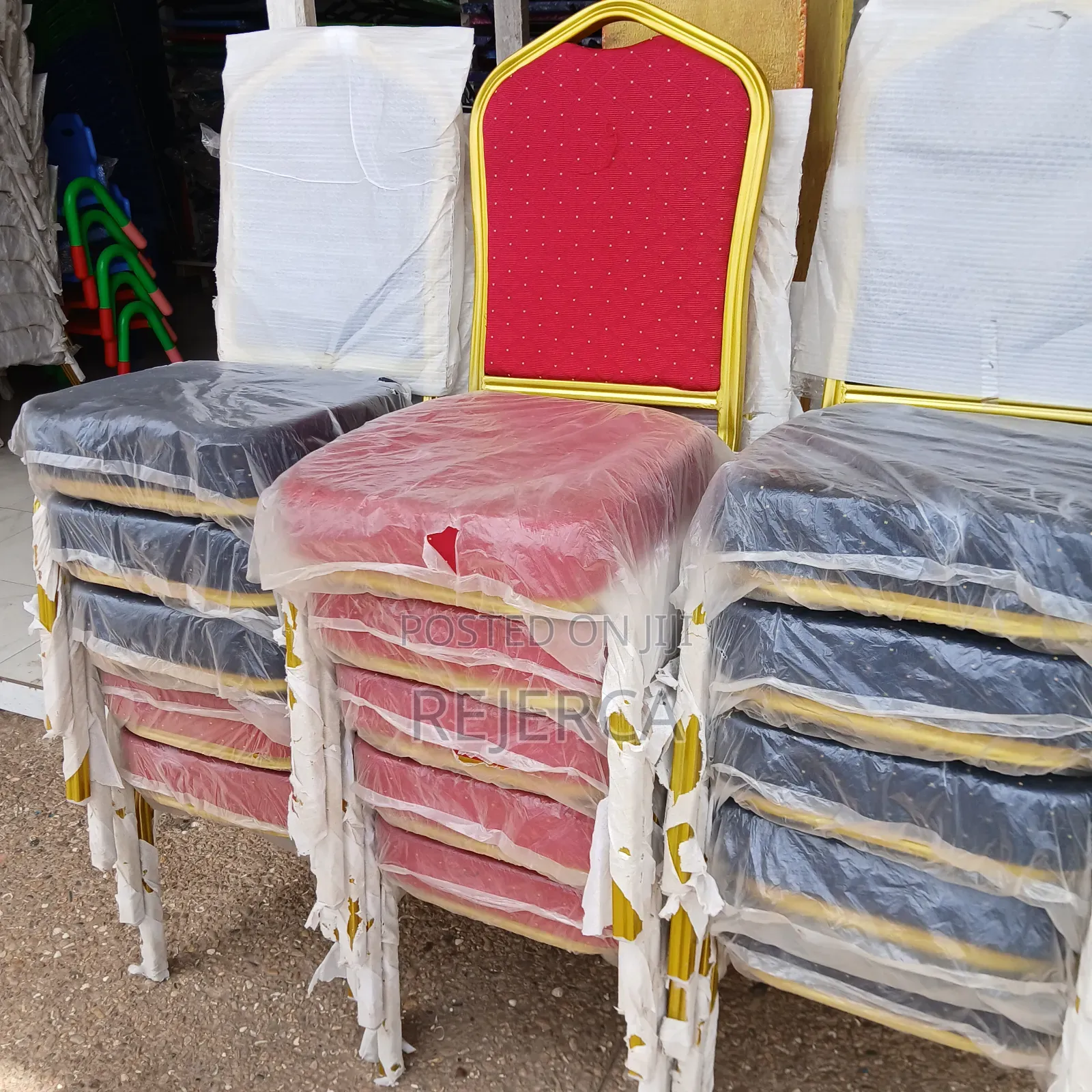 Auditorium Chair With Metal Legs