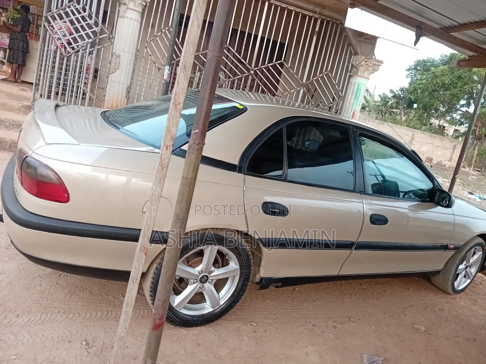 Opel Omega 2.0 Break 1991 Beige