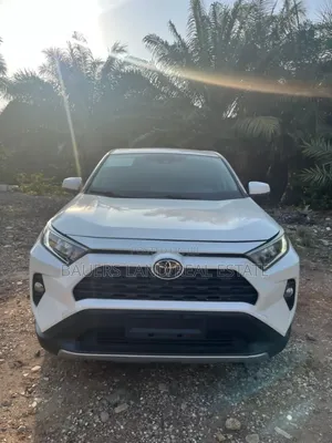 Toyota RAV4 2023 White