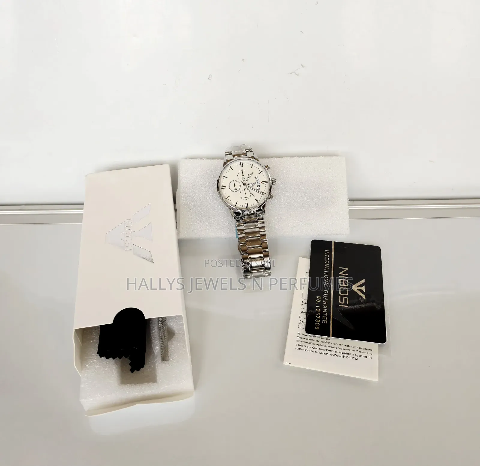 Silver Tone Quartz Watch for Men