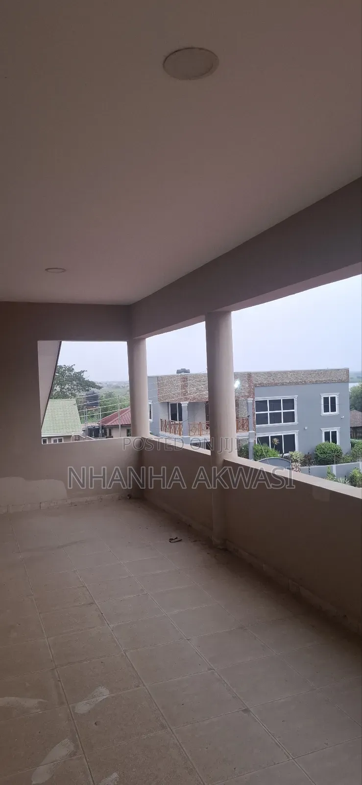 2bdrm Apartment in Sakumono Golf, Tema Metropolitan for rent