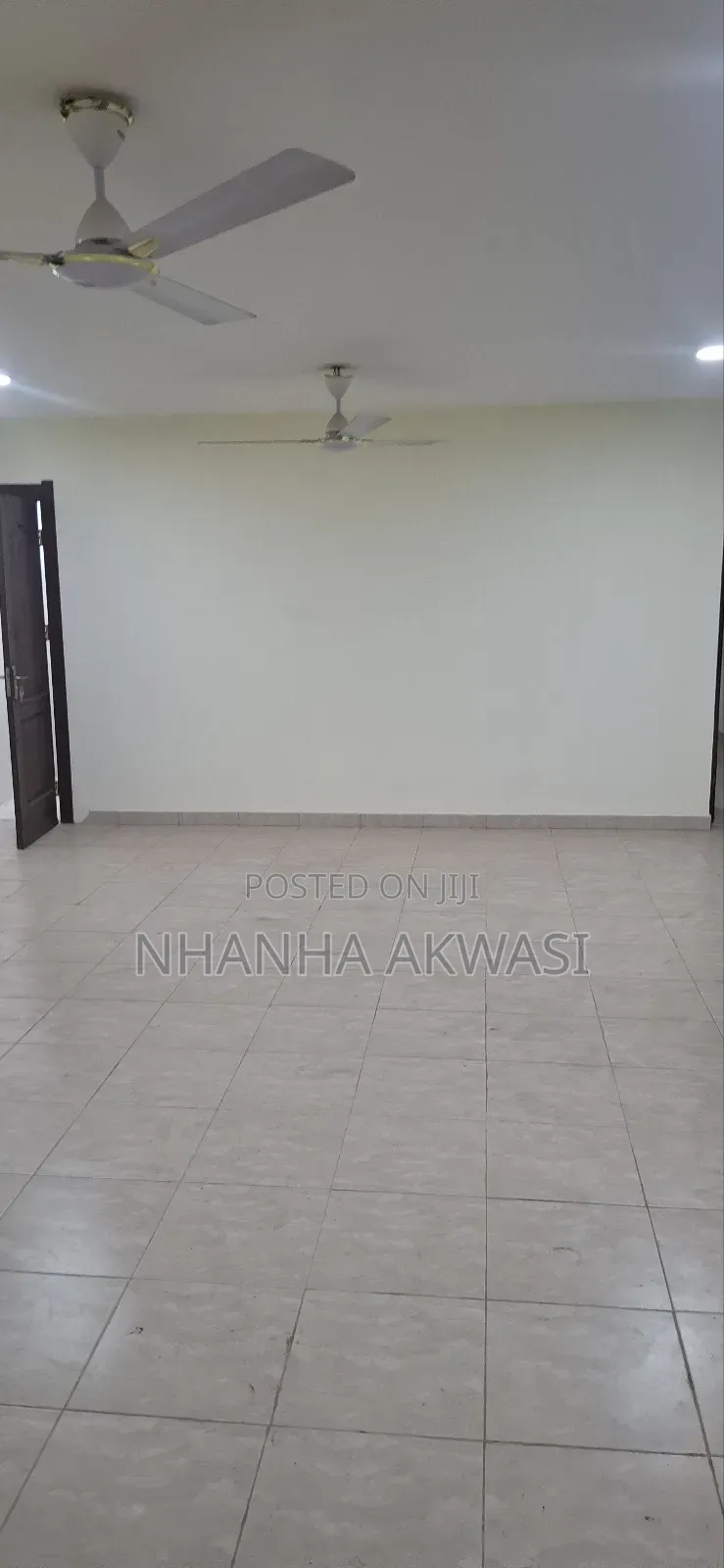 2bdrm Apartment in Sakumono Golf, Tema Metropolitan for rent