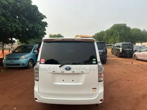 Toyota Voxy 2013 White