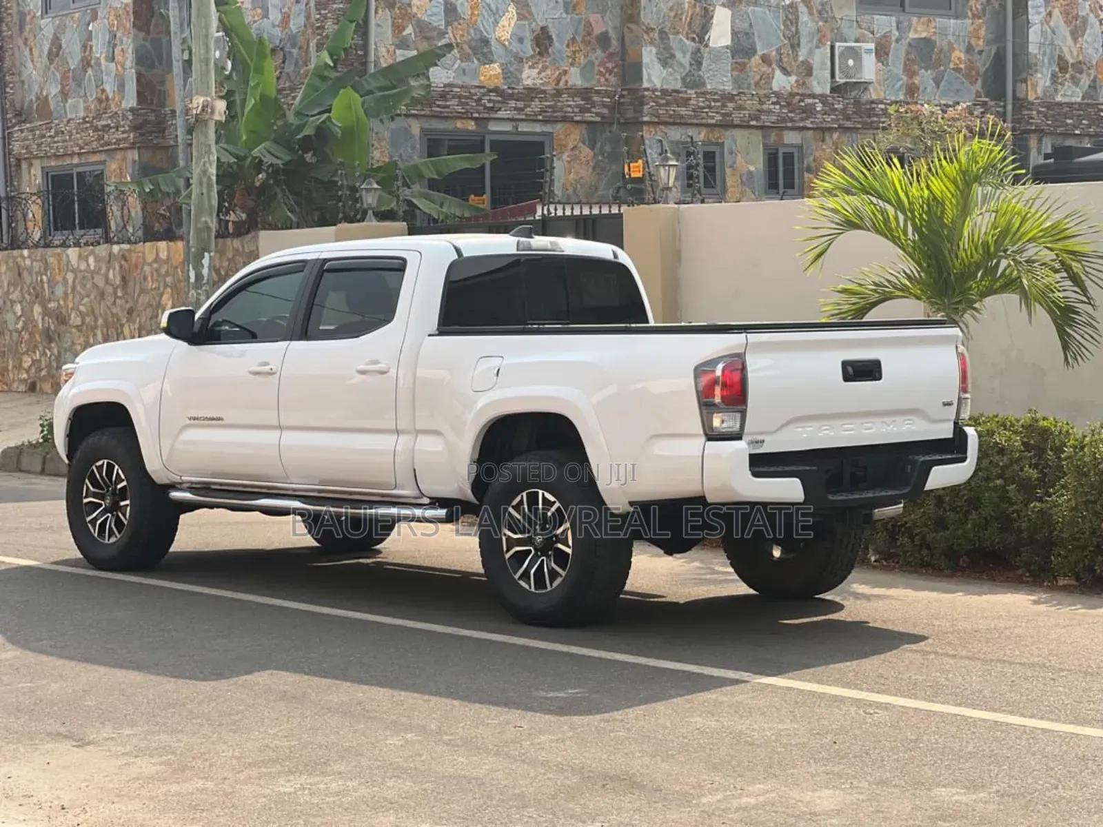 Toyota Tacoma 2020 White
