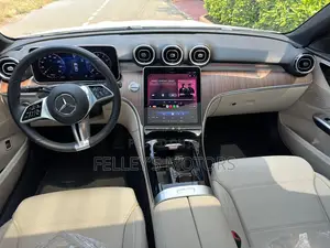 Mercedes-Benz C300 2025 White