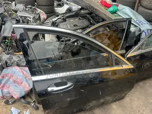 Mercedes Benz C300 2016 2017 2018 2019 2020 W205 Doors