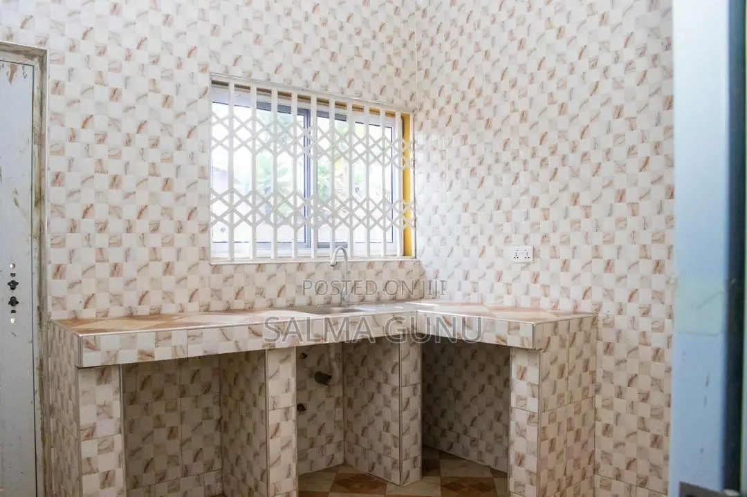 3bdrm House in Ghanata Area for rent