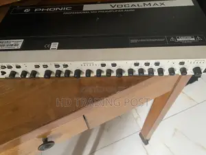 Phonic Vocalmax A6400 Professional Microphone Preamplifier.