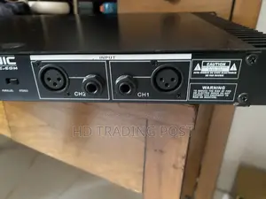 Phonic Max 500 Power Amplifier.