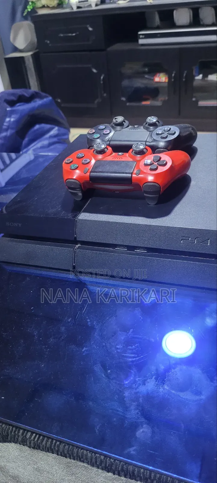 Play Station 4