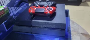 Play Station 4
