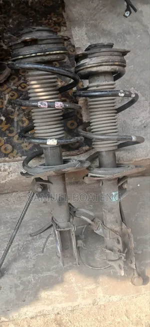 Nissan Rogue 2005 to 2012 2013 Front Shocks