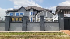 5bdrm House in Apaaso, Kumasi Metropolitan for sale