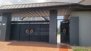 5bdrm House in Apaaso, Kumasi Metropolitan for sale