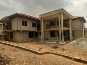 6bdrm House in Atwima Techiman,, Kumasi Metropolitan for sale