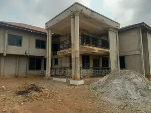 6bdrm House in Atwima Techiman,, Kumasi Metropolitan for sale