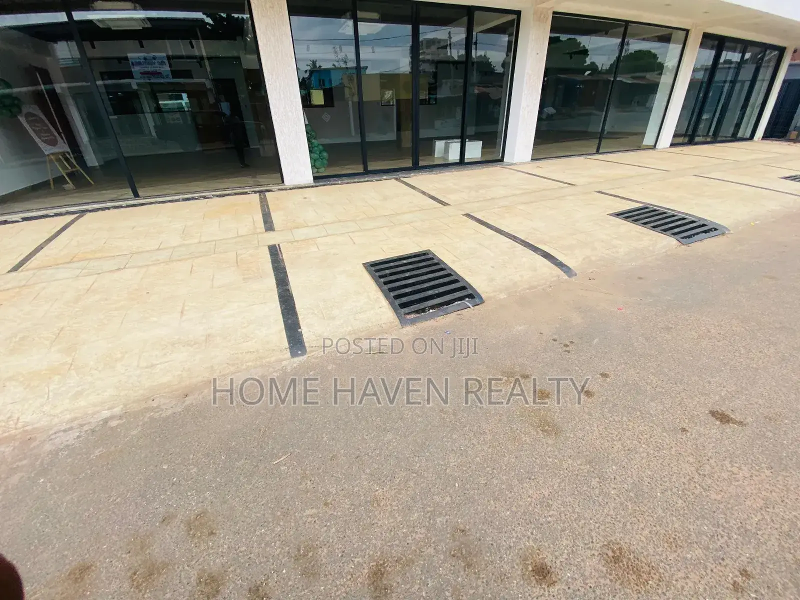 221 Square Meter Office Space for Rent at Abelemkpe