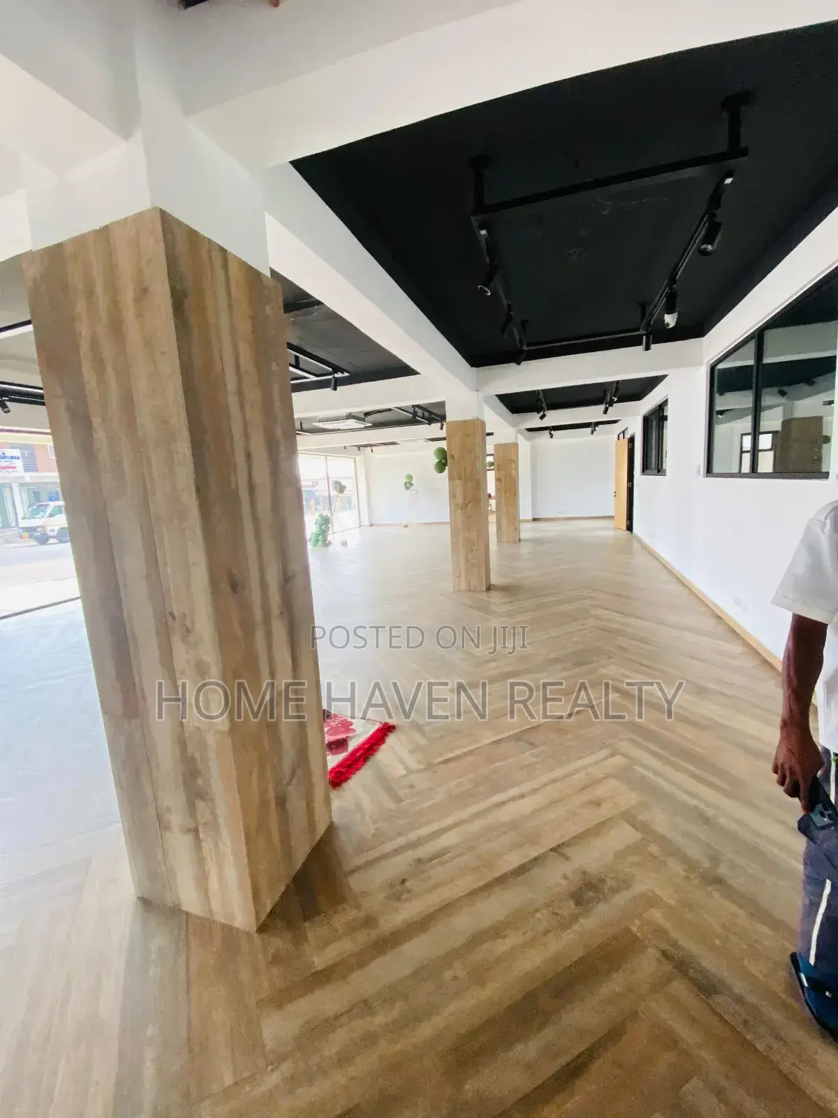 221 Square Meter Office Space for Rent at Abelemkpe